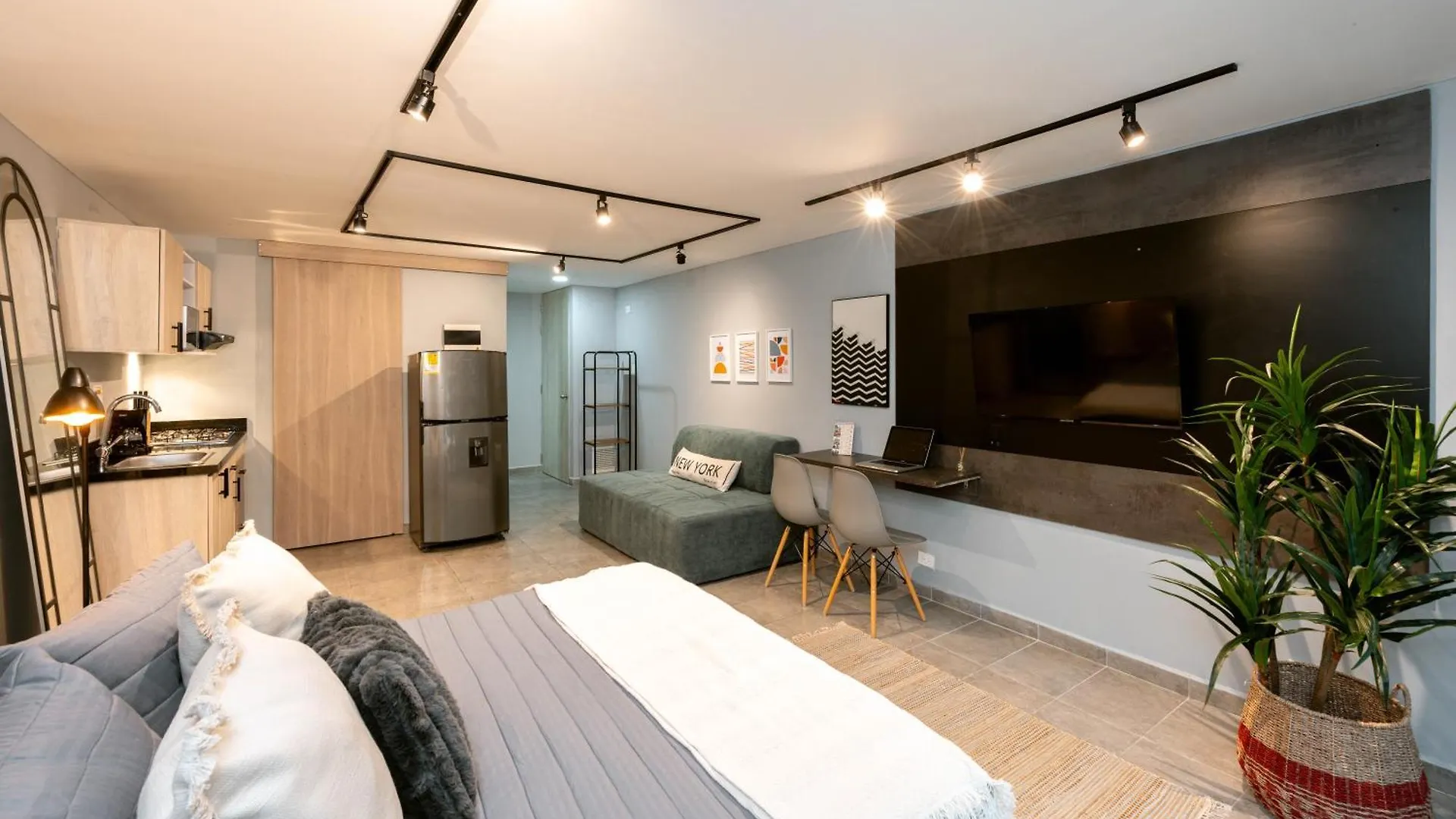 Tranvia 40 Apartment Medellin