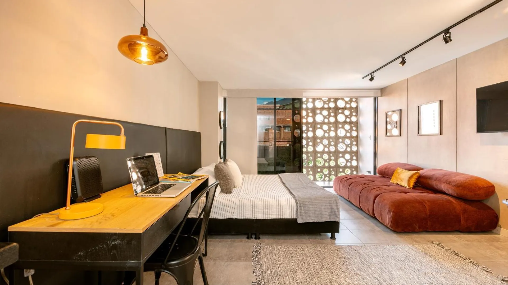 Tranvia 40 Apartment Medellin