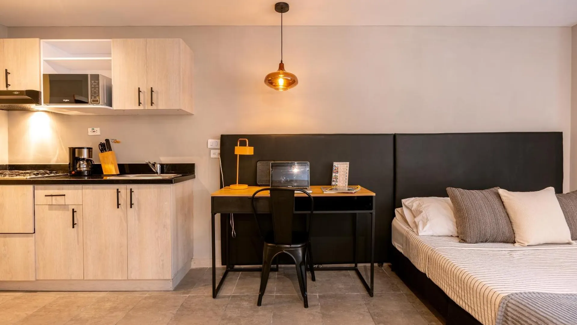 Tranvia 40 Apartment Medellin