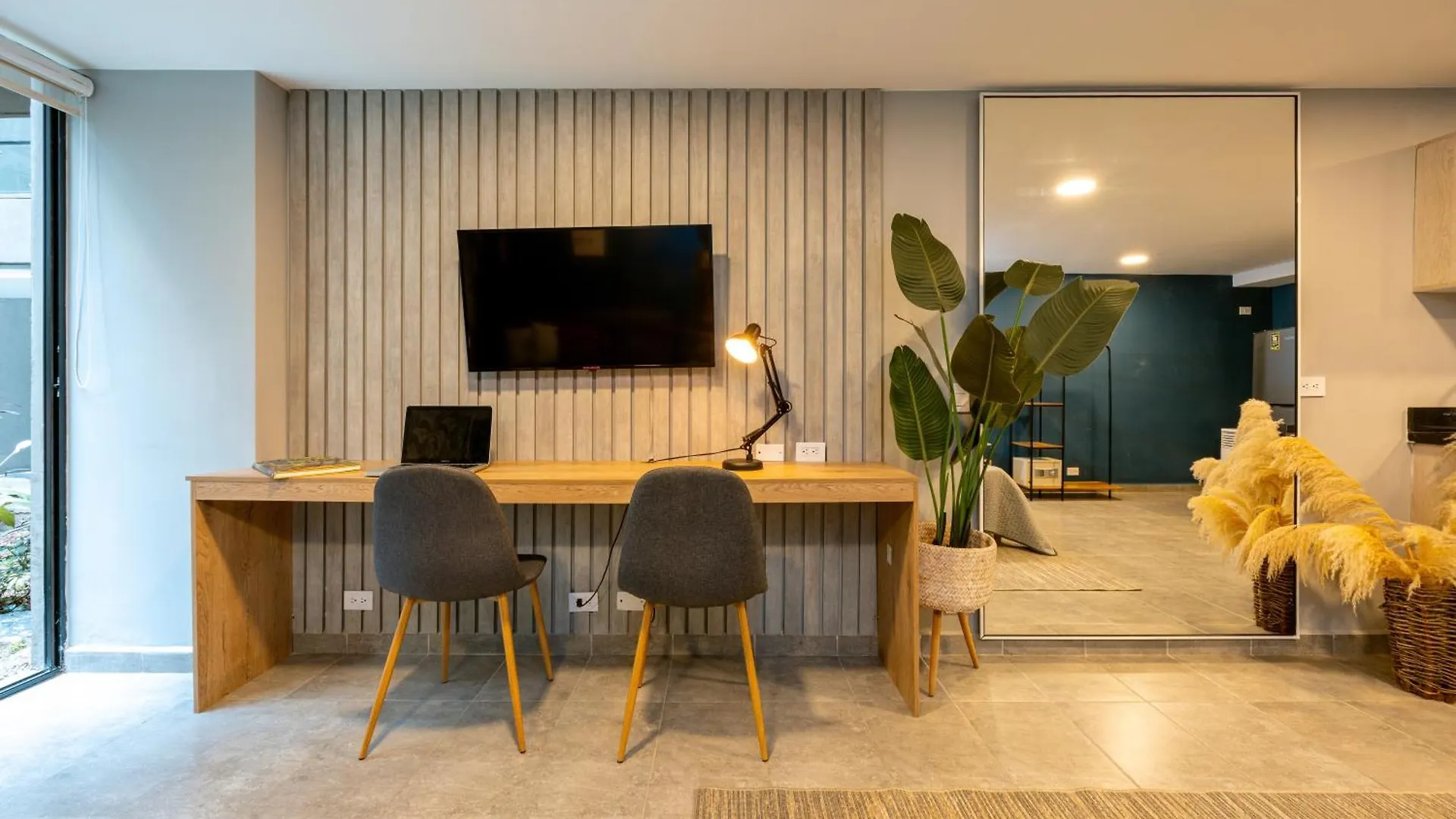 Tranvia 40 Apartment Medellin 0*,