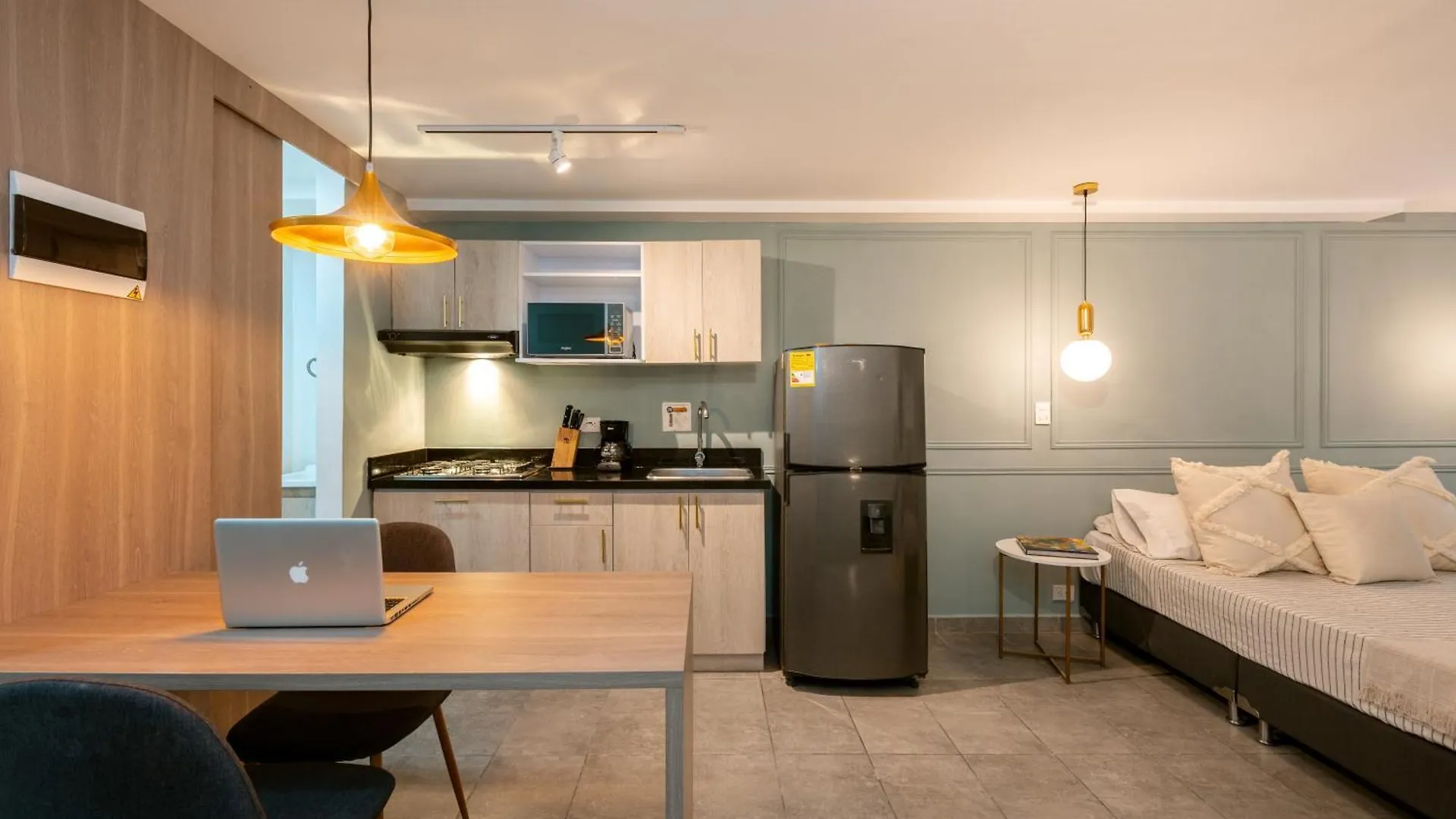 Tranvia 40 Apartment Medellin